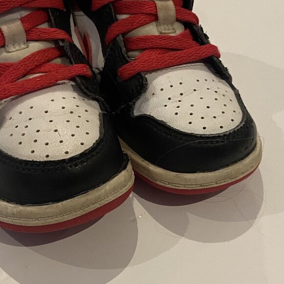 Nike Air Jordan 1 Mid TD 'White Very Berry'  640735-016‎  Toddler Size 7C - Picture 5 of 10